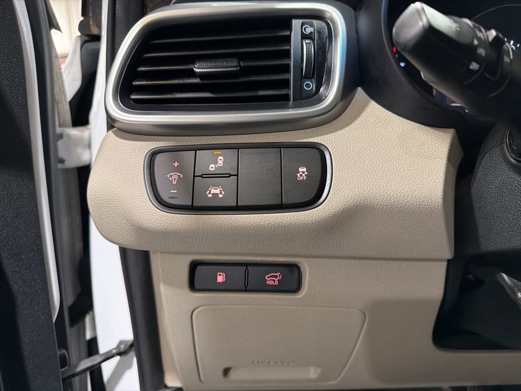 Used 2019 Kia Sorento EX image 16