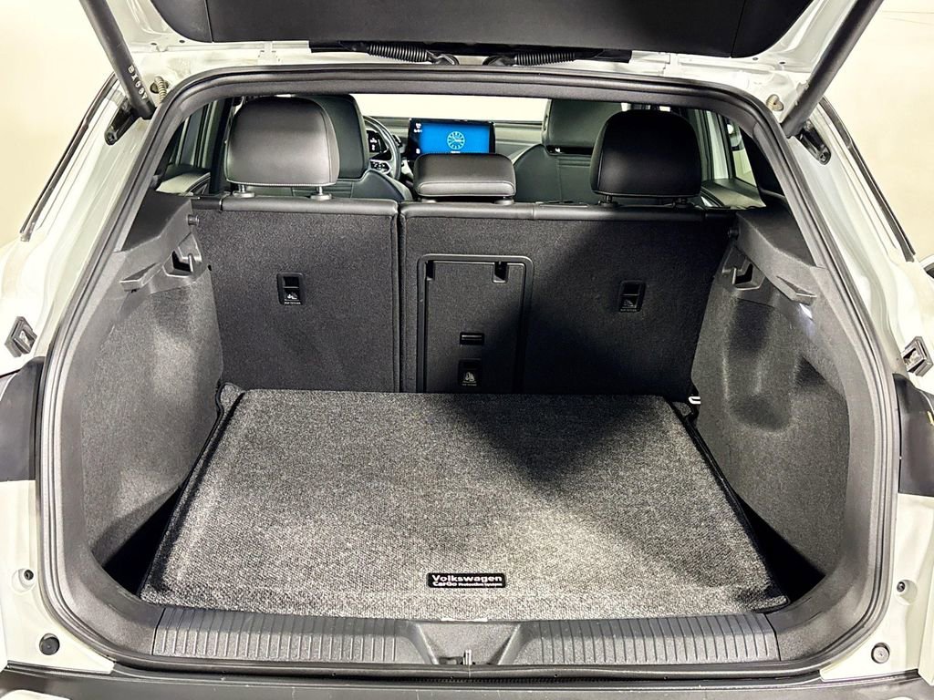 Used 2023 Volkswagen ID.4 Pro S image 22