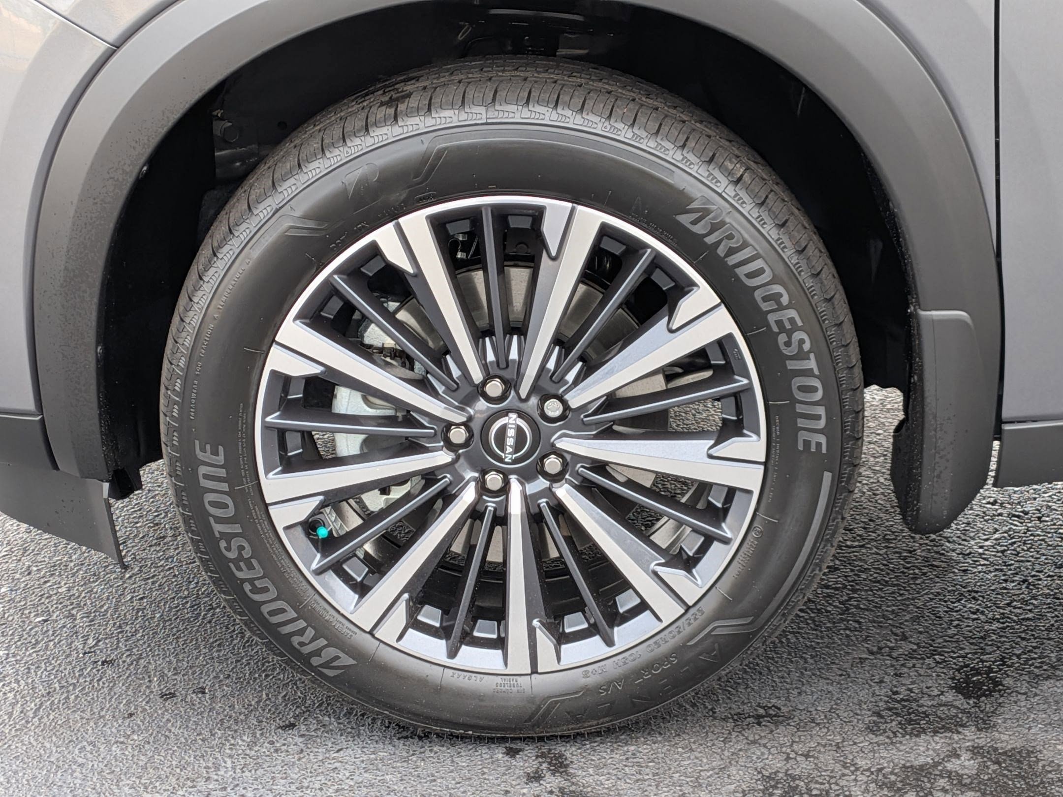 New 2026 Nissan Pathfinder Platinum FWD image 10