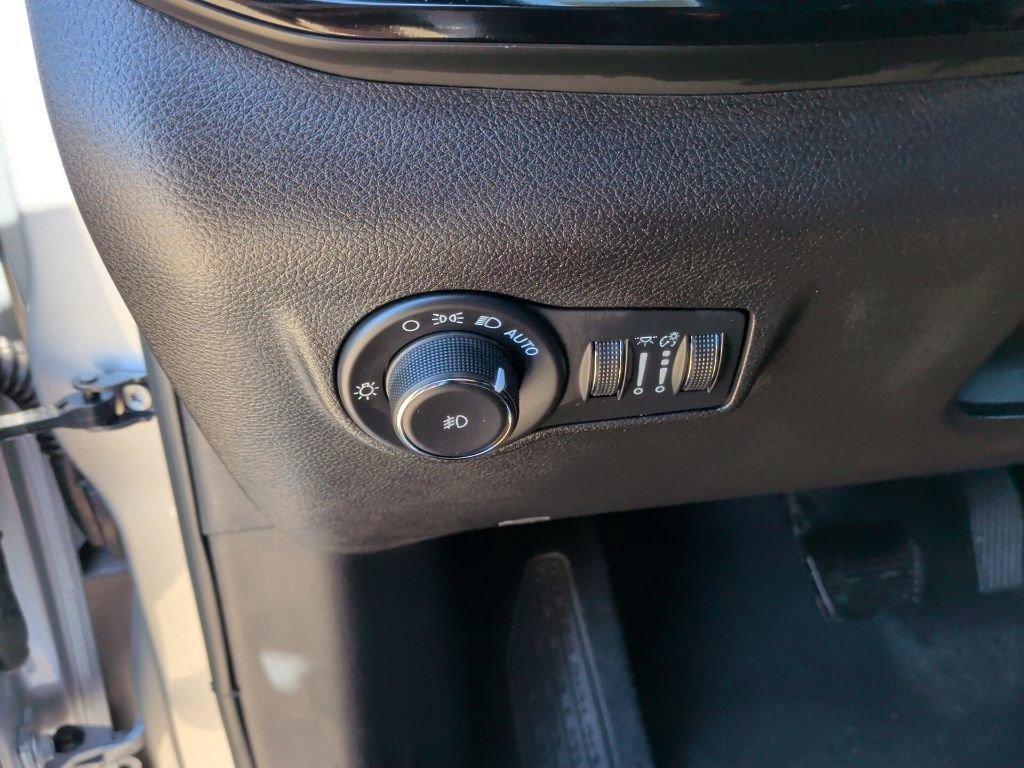 New 2026 Jeep Compass Latitude image 15