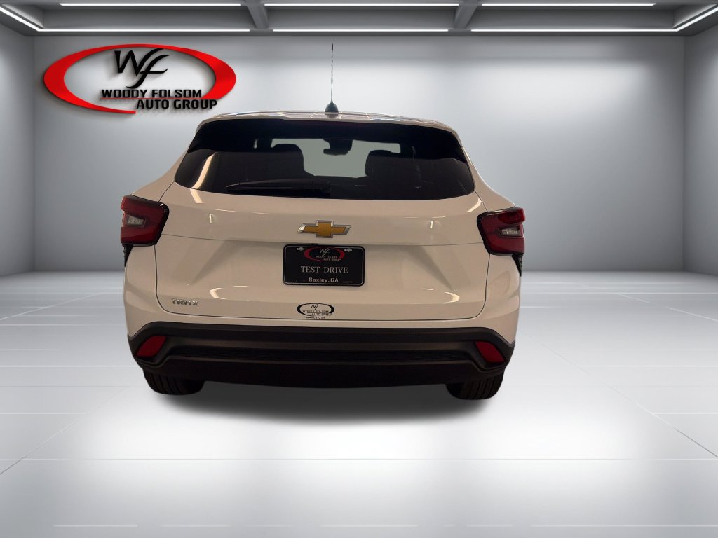 New 2026 Chevrolet Trax LS w/ LS Convenience Package FWD image 6