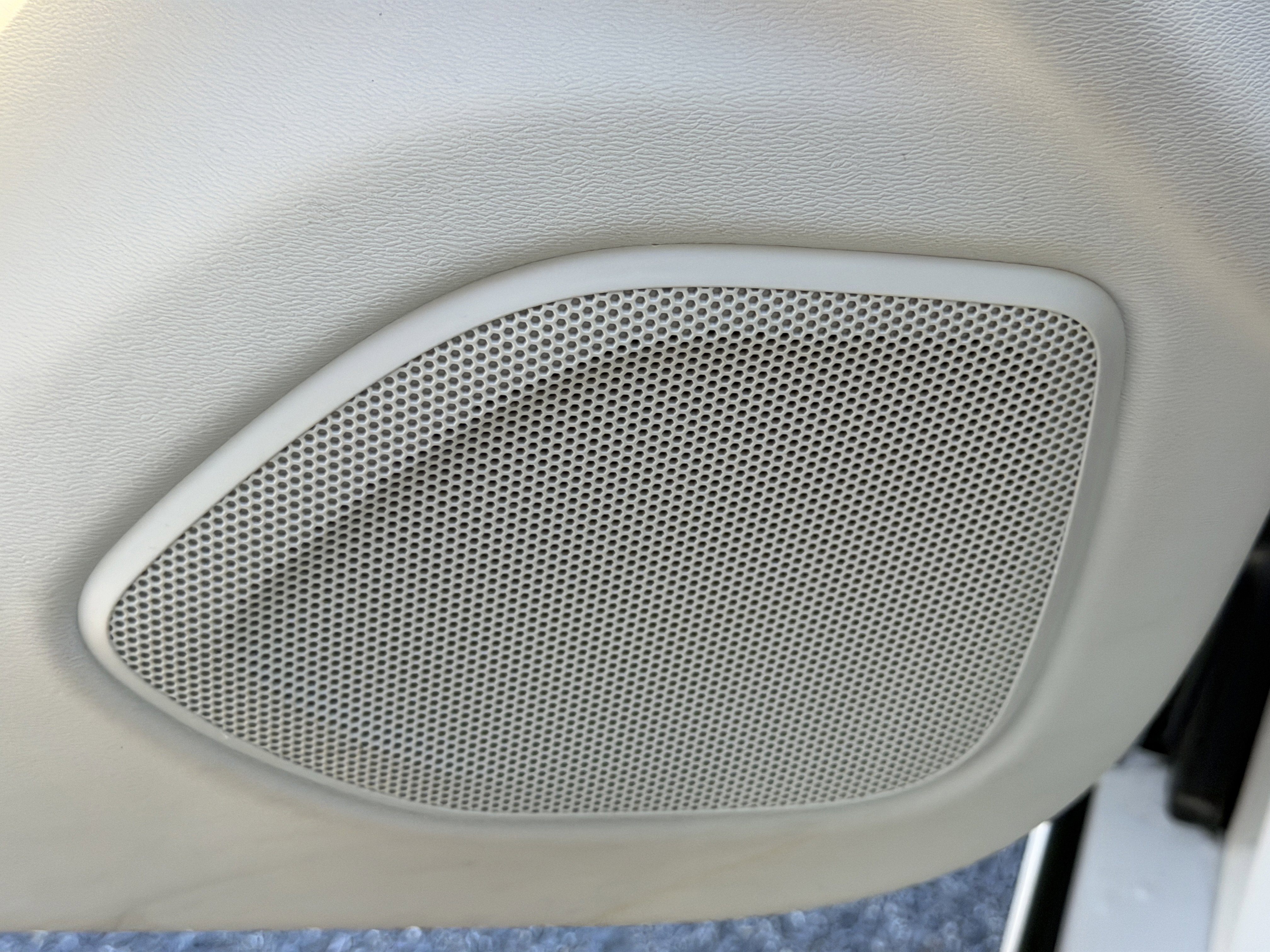 Certified 2025 Volvo S60 B5 Core image 17