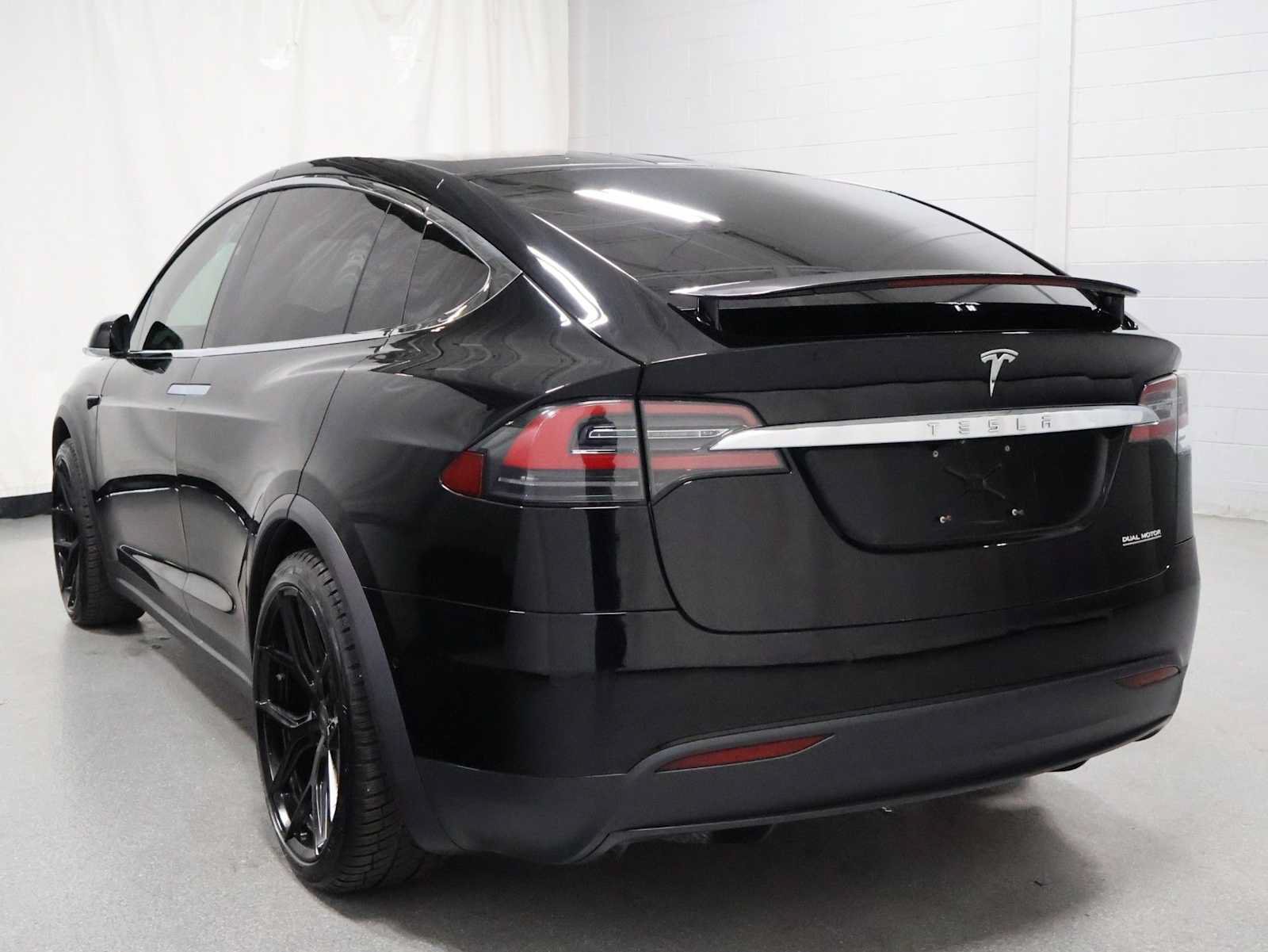 Used 2021 Tesla Model X Performance AWD/4WD image 3