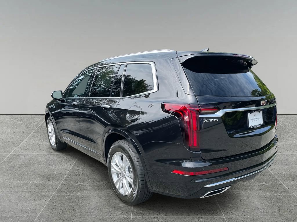 New 2025 Cadillac XT6 Luxury image 3