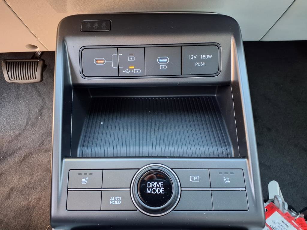 Used 2025 Hyundai Kona SEL image 23