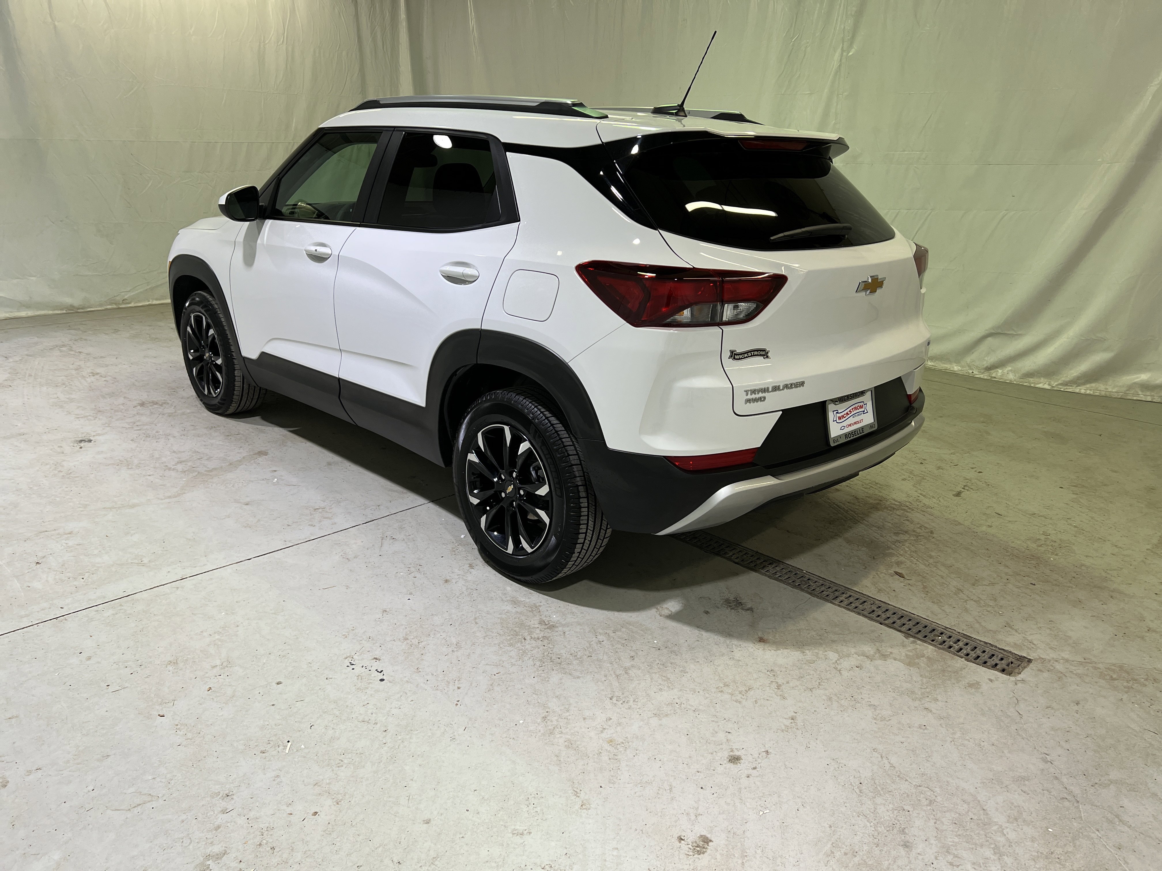 Used 2023 Chevrolet TrailBlazer LT w/ Convenience Package image 8