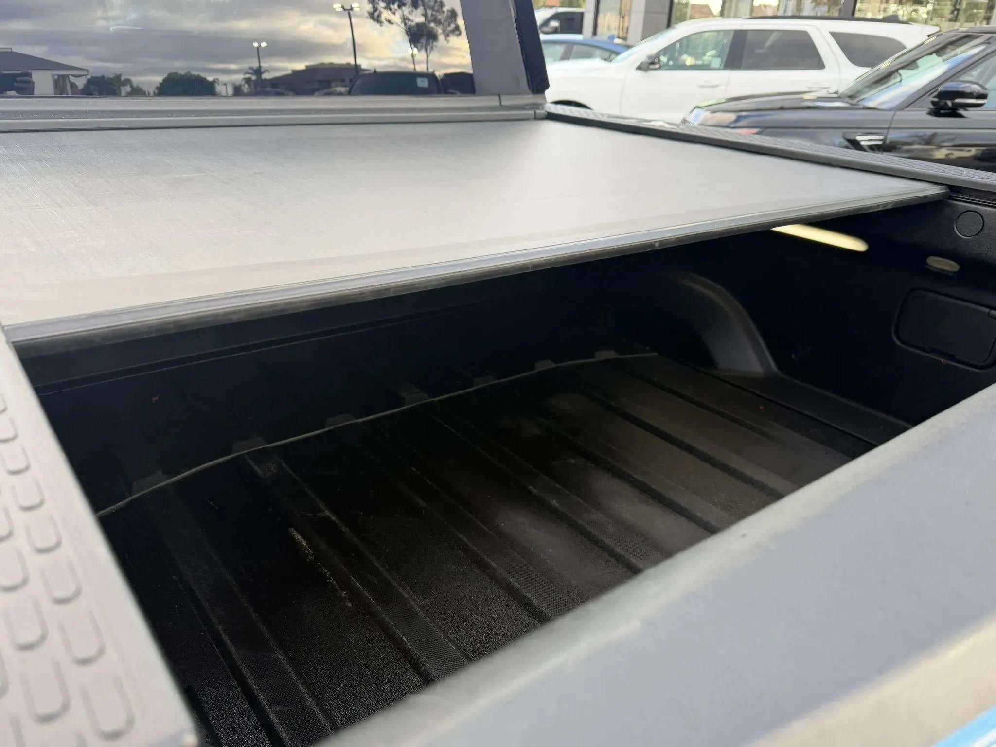 Used 2022 Rivian R1T Launch Edition image 29