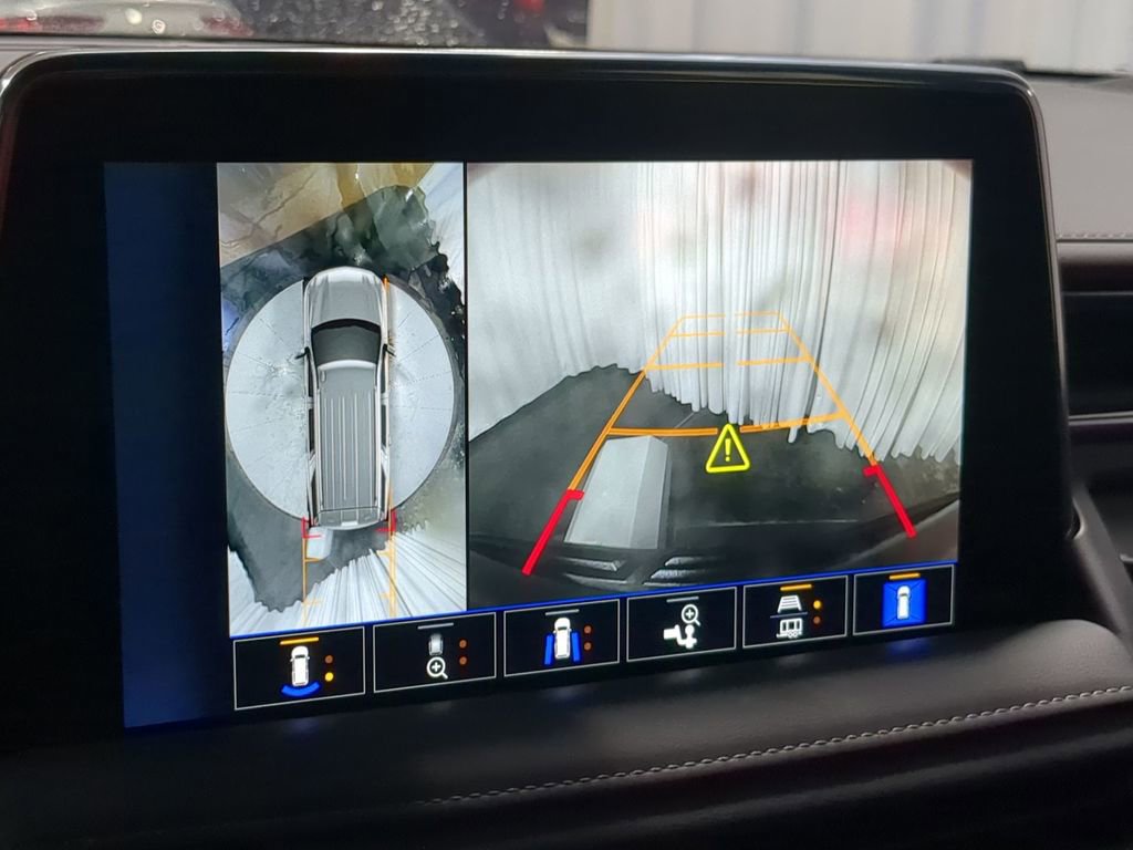 Used 2023 Chevrolet Tahoe Z71 w/ Luxury Package image 45