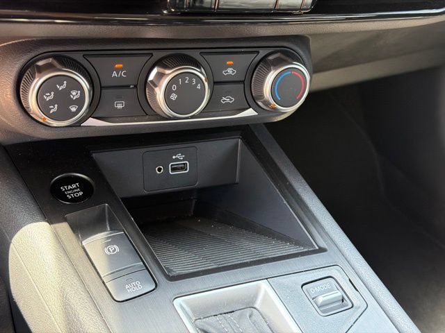 Certified 2025 Nissan Kicks S FWD image 27