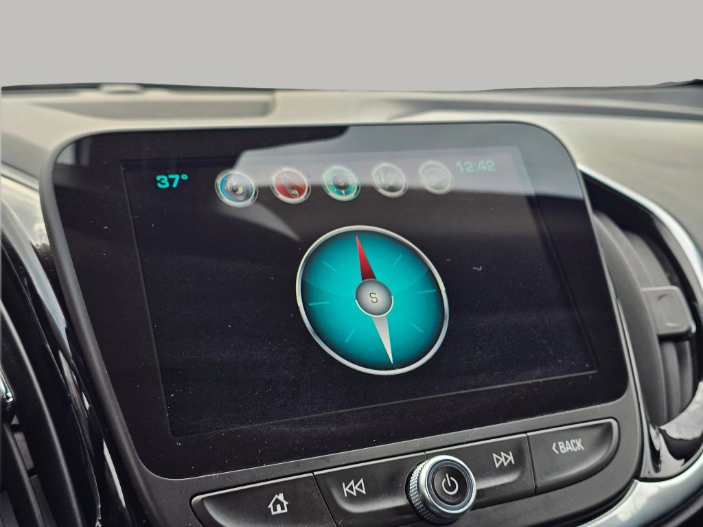 Used 2017 Chevrolet Volt Premier w/ Driver Confidence II Package image 7