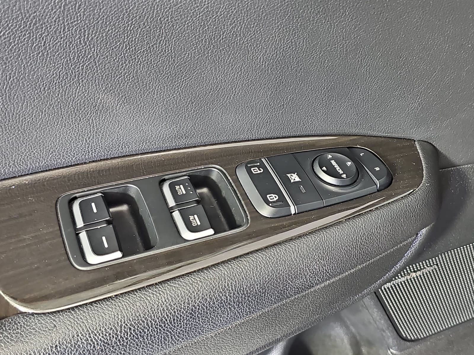 Used 2019 Kia Optima EX w/ EX Premium Package FWD image 27