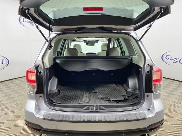 Used 2017 Subaru Forester 2.5i Limited AWD/4WD image 6