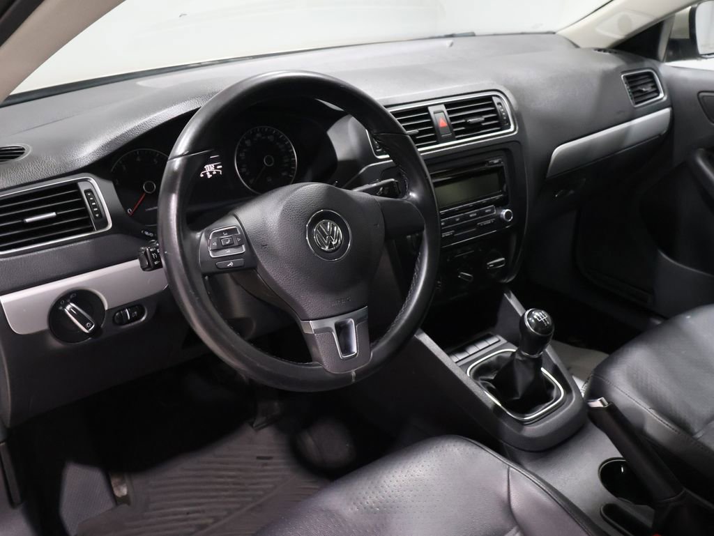 Used 2013 Volkswagen Jetta SE image 14