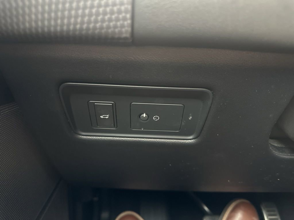 Used 2020 Land Rover Range Rover Sport HST AWD/4WD image 18