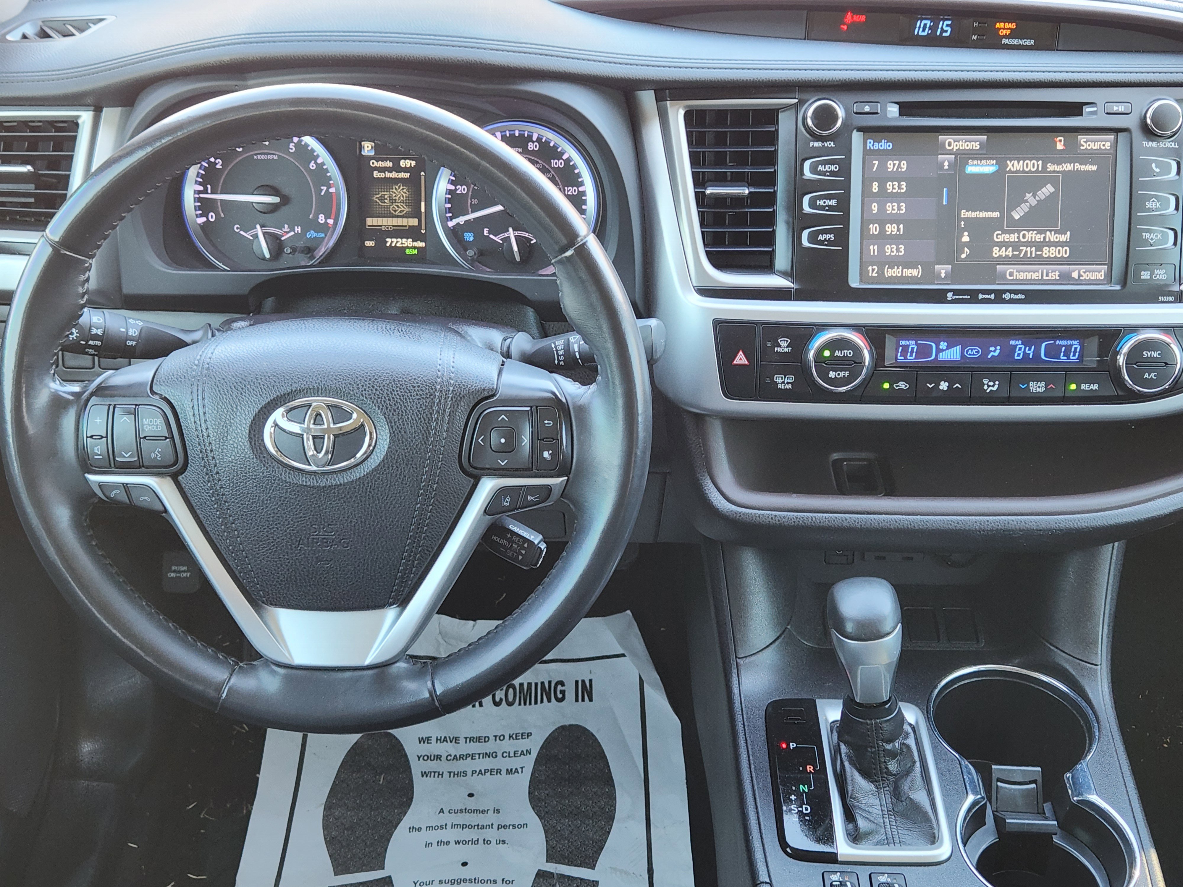 Used 2019 Toyota Highlander XLE image 27