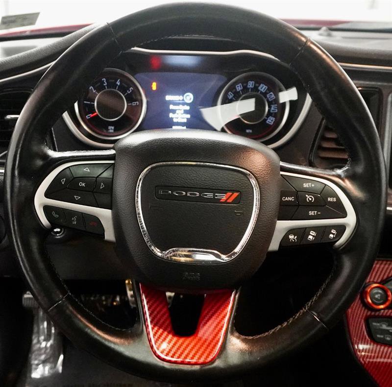 Used 2015 Dodge Challenger SXT Plus w/ Premium Sound Group image 11