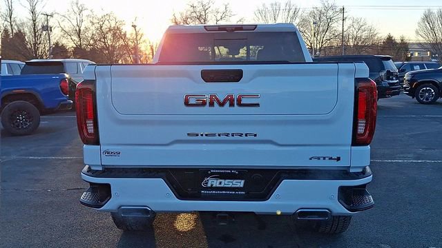 Certified 2025 GMC Sierra 1500 AT4 w/ AT4 Premium Package image 7