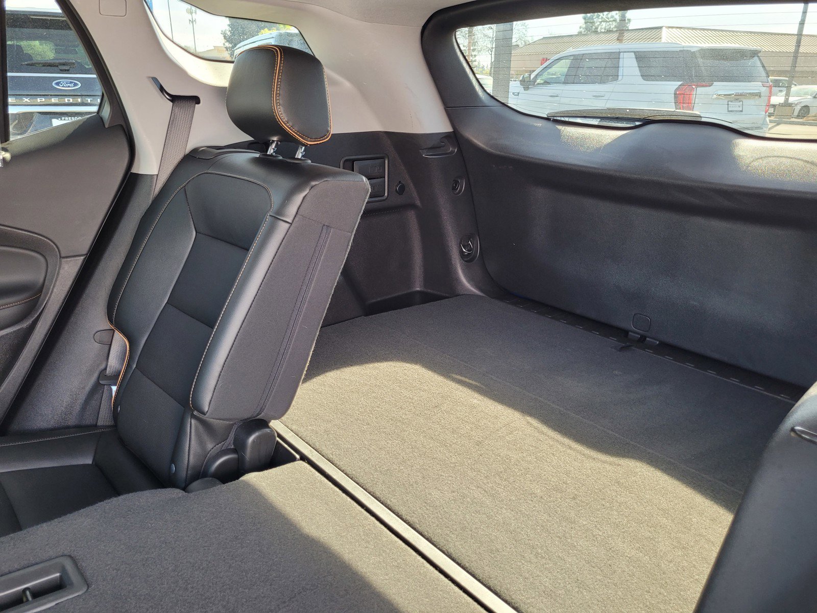 Used 2024 GMC Terrain AT4 w/ Infotainment Package II image 12