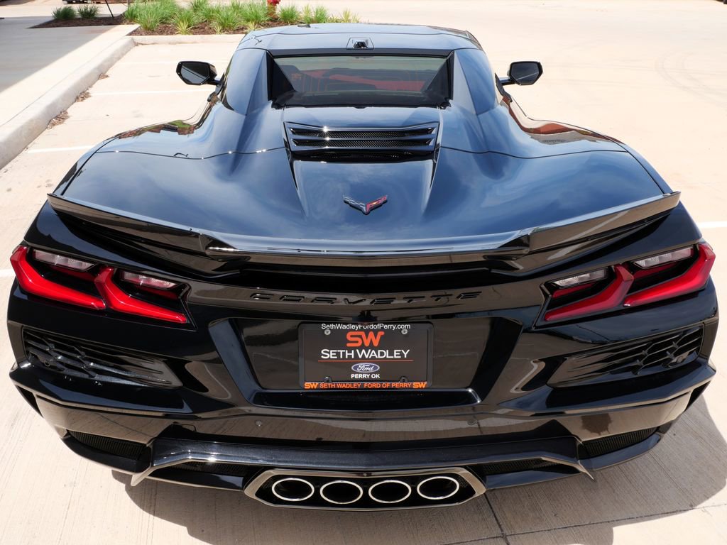 Used 2026 Chevrolet Corvette Z06 w/ Stealth Interior Trim Package RWD image 6