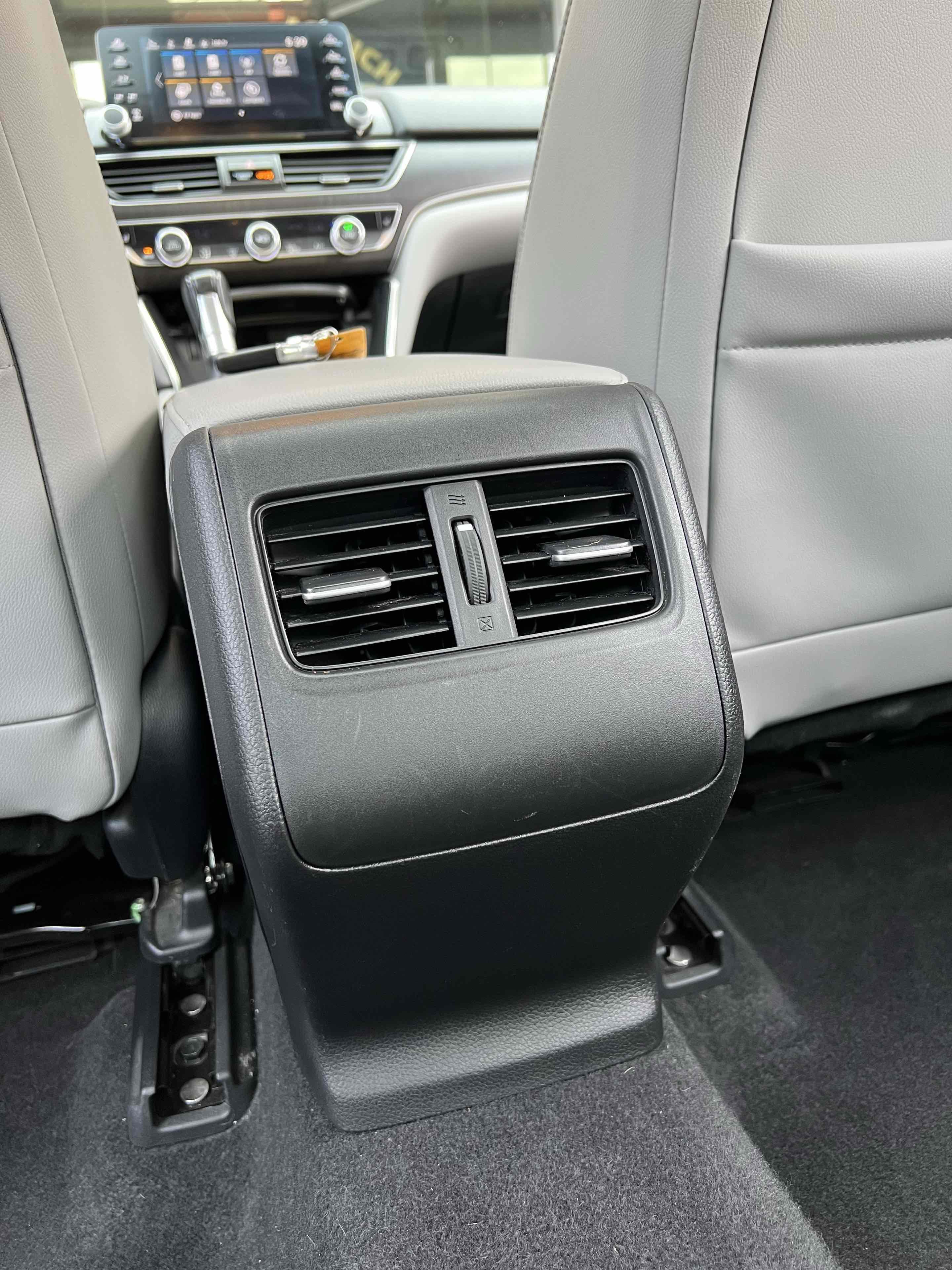 Used 2018 Honda Accord EX-L image 28