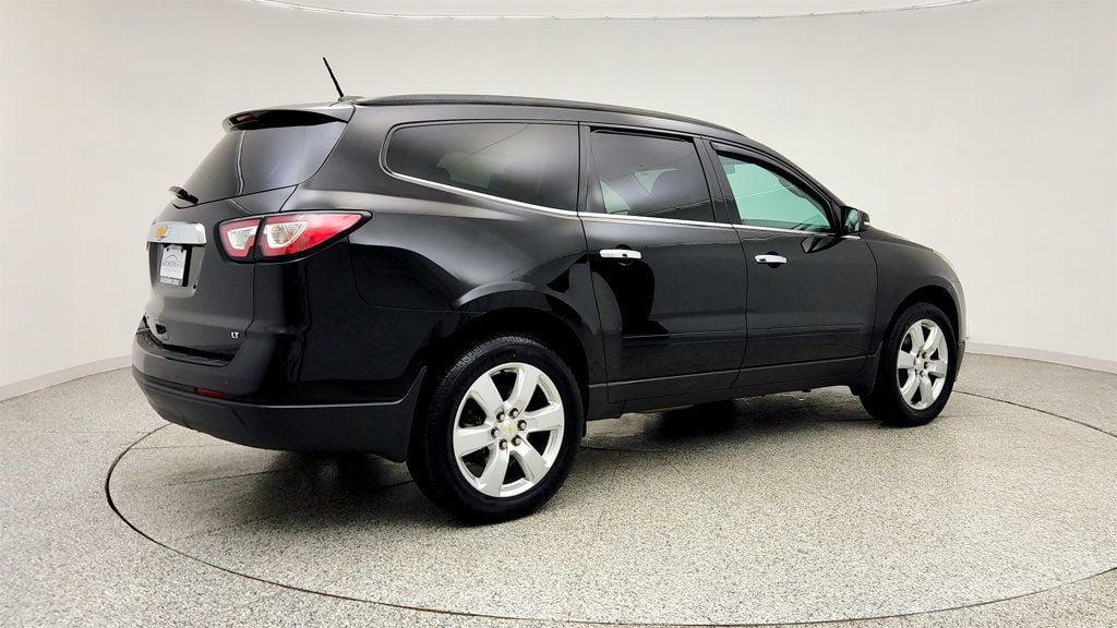 Used 2017 Chevrolet Traverse LT w/ Style and Technology Package AWD/4WD image 5