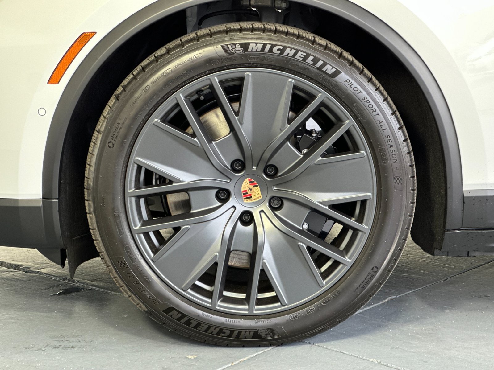 New 2026 Porsche Macan GTS Electric AWD/4WD image 34