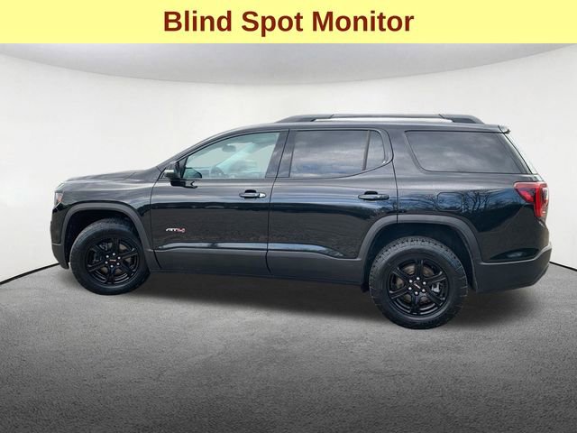 Used 2023 GMC Acadia AT4 w/ Preferred Package AWD/4WD image 5