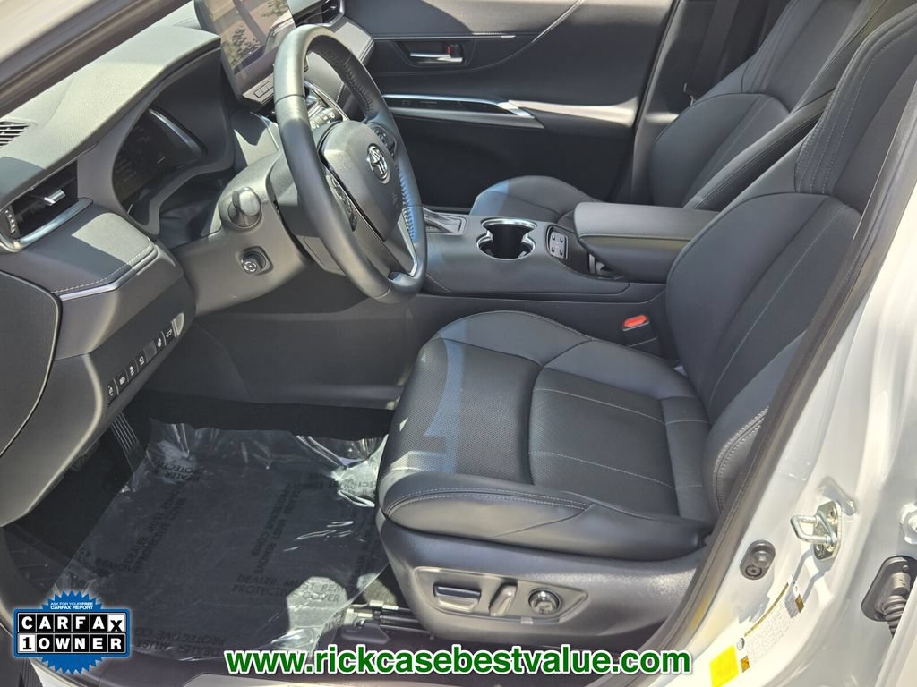 Used 2024 Toyota Venza Limited AWD/4WD image 10