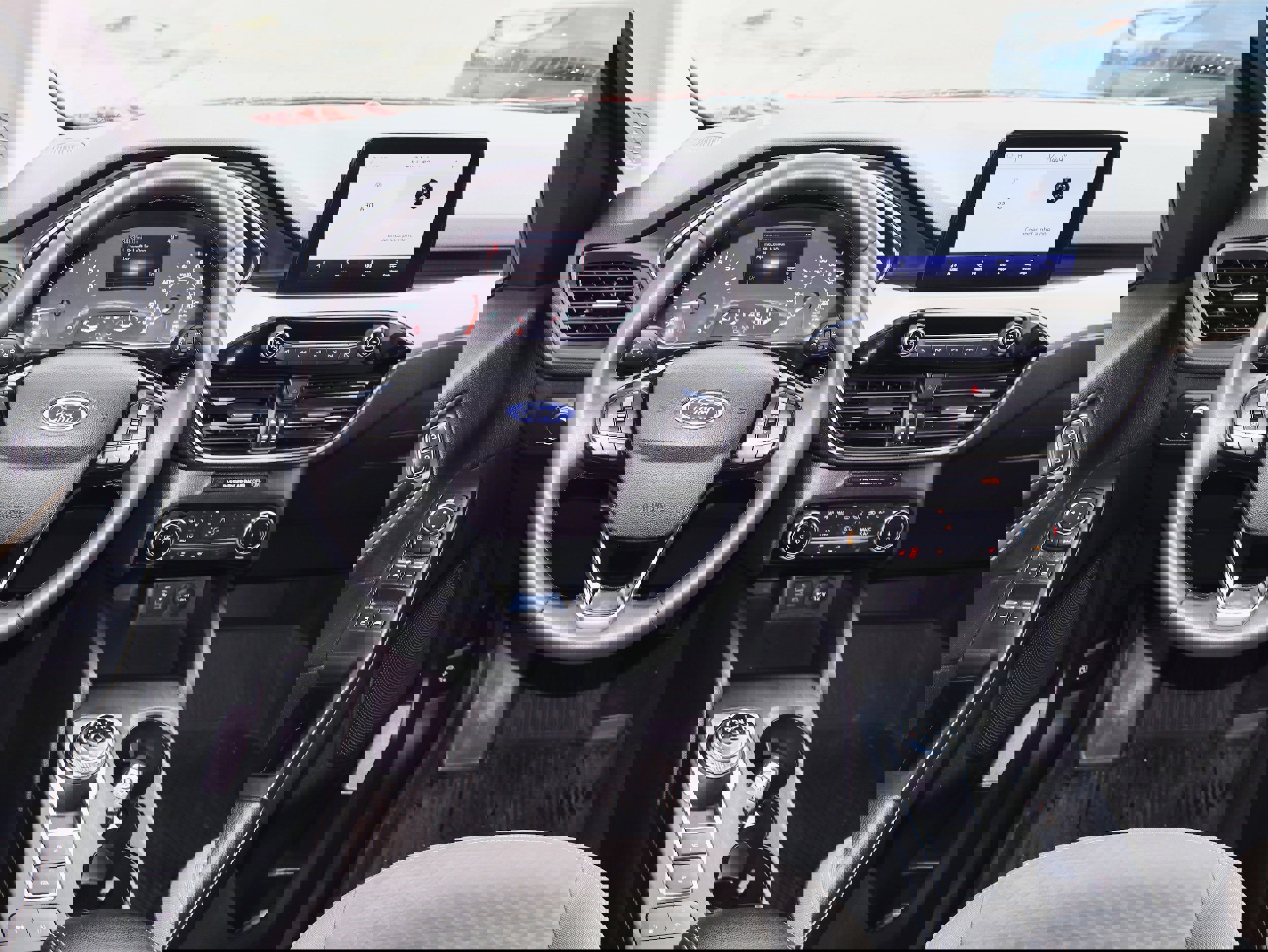 Used 2022 Ford Escape SE w/ Cold Weather Package image 18