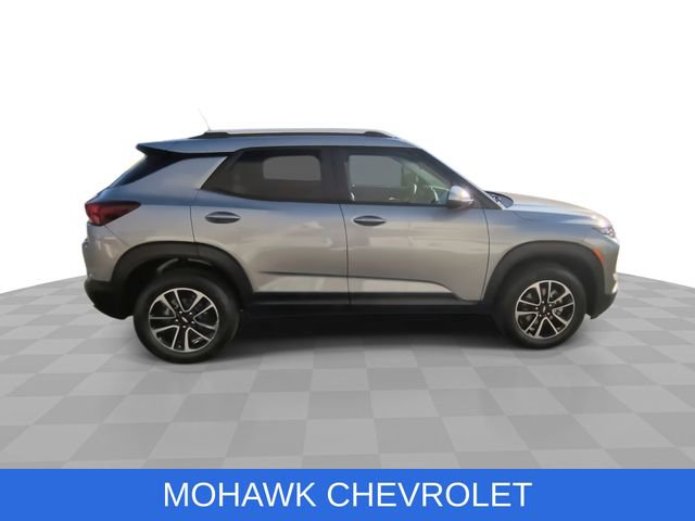 Certified 2025 Chevrolet TrailBlazer LT w/ Driver Confidence Package AWD/4WD image 10