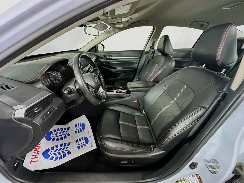 Used 2024 Nissan Altima 2.5 SR FWD image 28