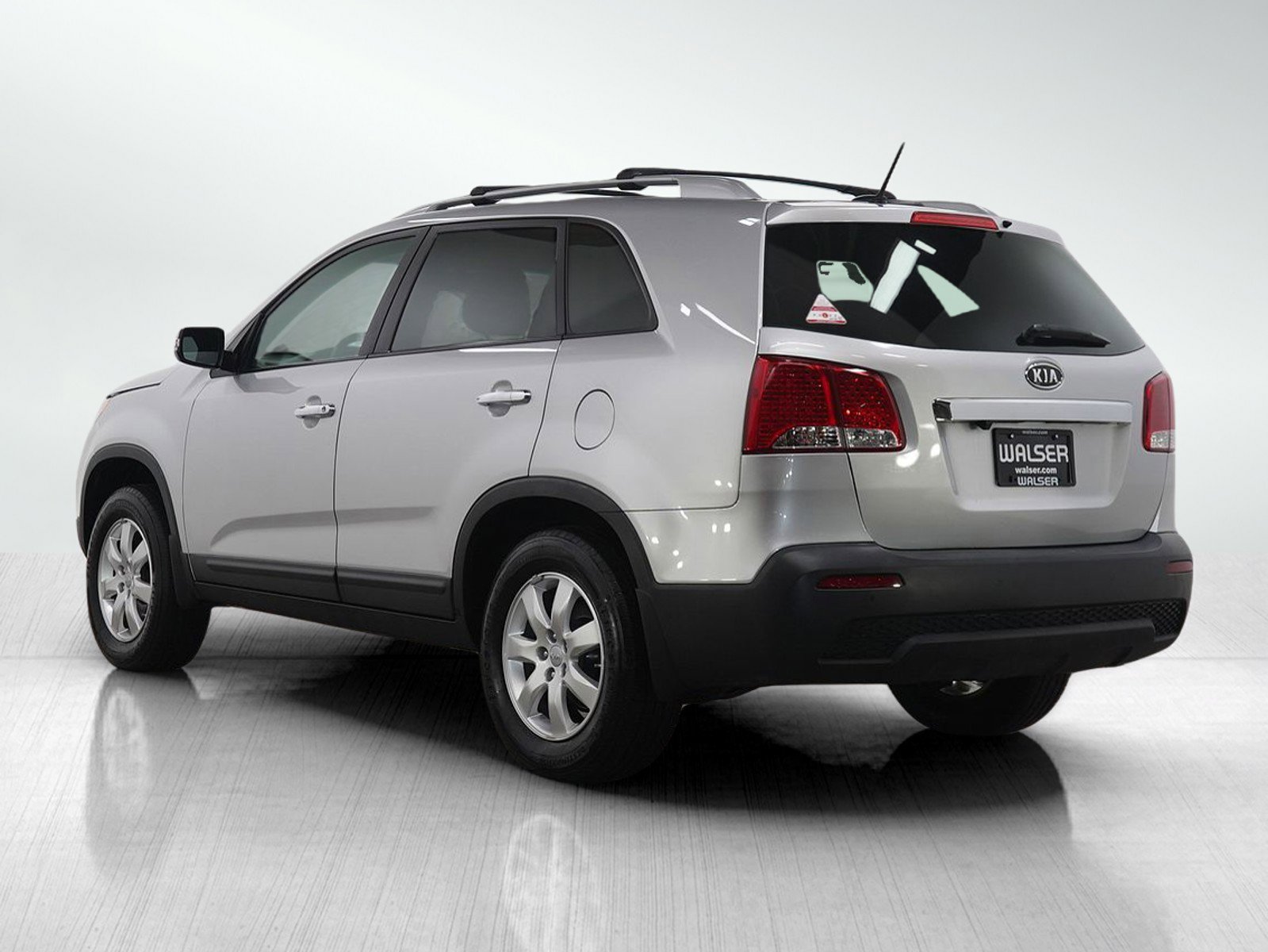 Used 2013 Kia Sorento LX w/ Convenience Pkg image 3