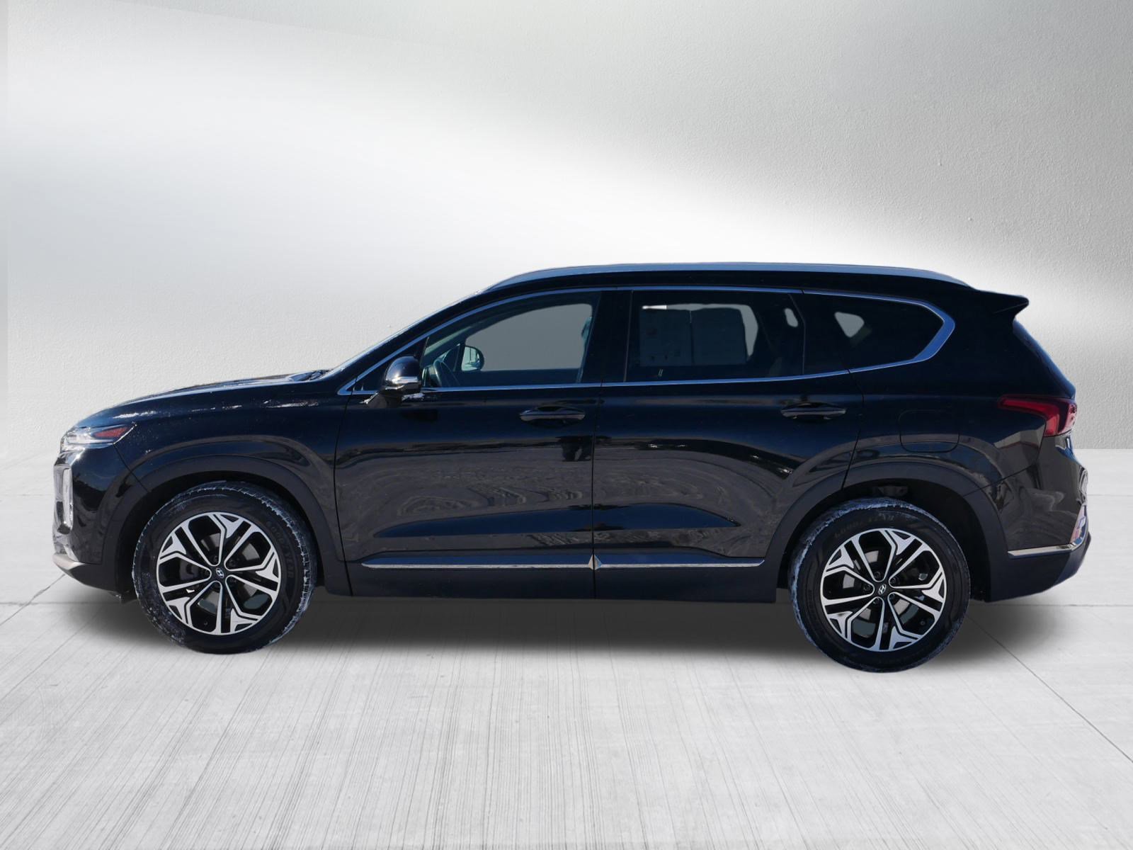 Used 2019 Hyundai Santa Fe AWD image 4