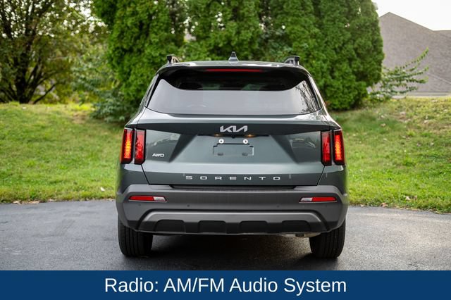Used 2022 Kia Sorento S w/ Panoramic Sunroof Package AWD/4WD image 6