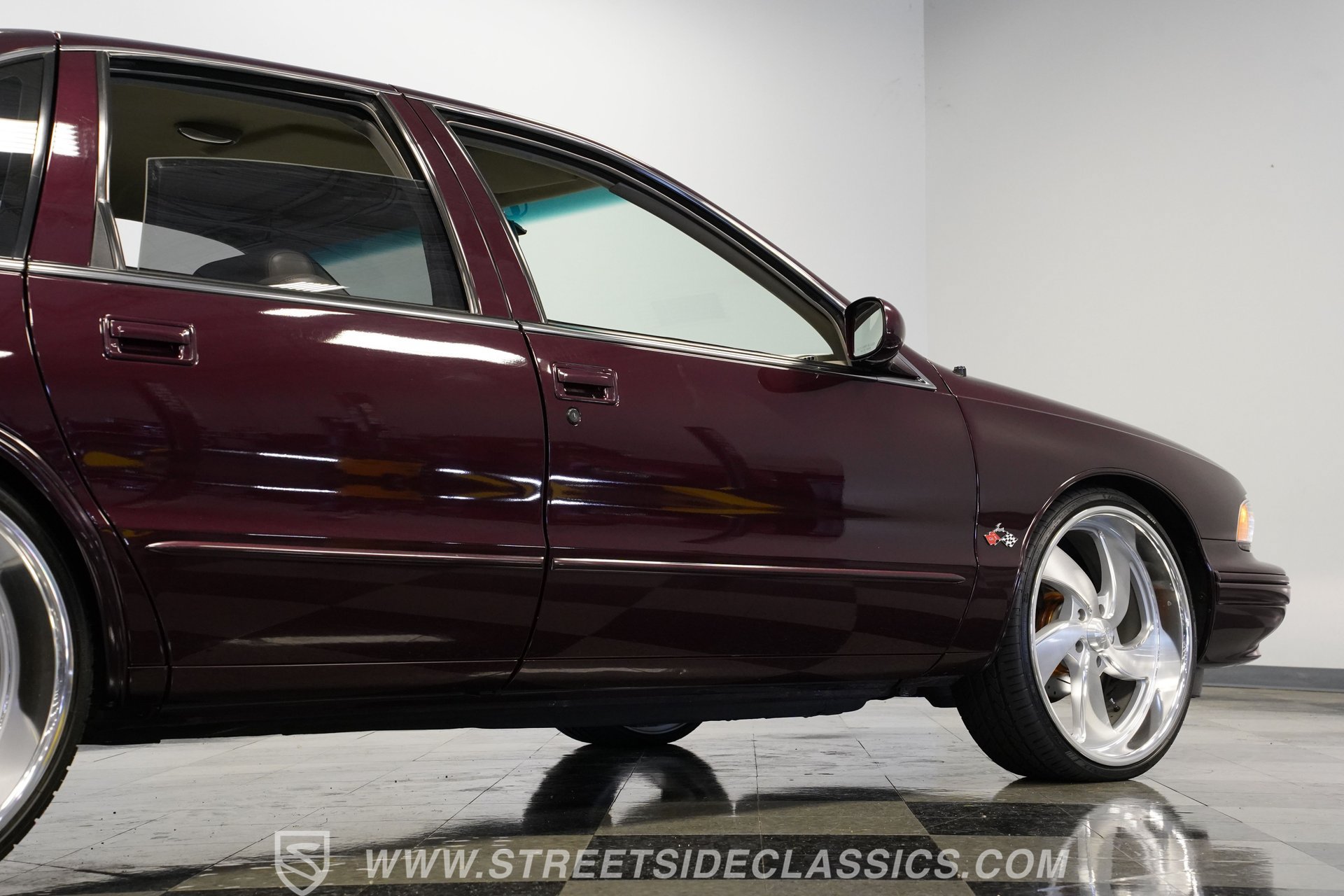 Used 1996 Chevrolet Impala SS RWD image 29