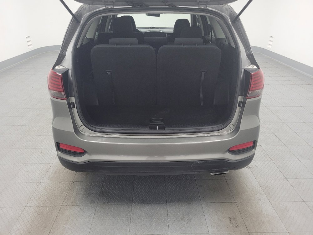 Used 2019 Kia Sorento LX image 29
