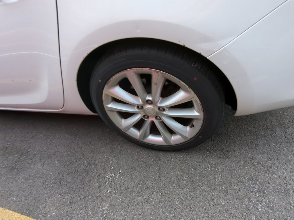 Used 2013 Buick Verano FWD image 5