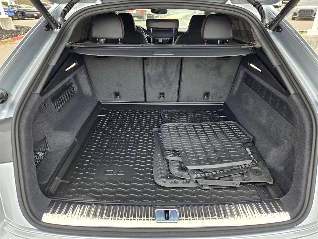 New 2025 Audi RS Q8 performance image 27