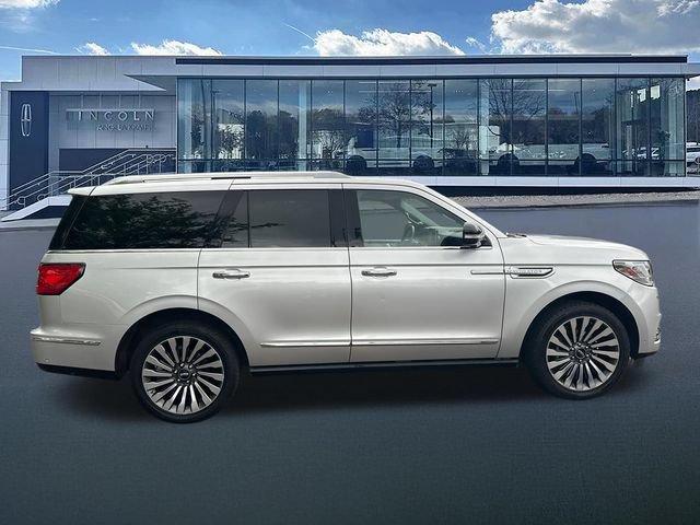 Used 2019 Lincoln Navigator Reserve AWD/4WD image 10