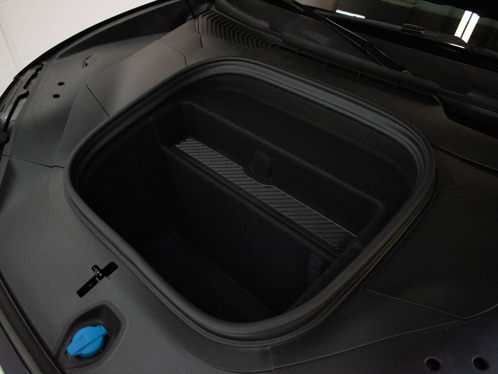 New 2026 Porsche Cayenne Electric AWD/4WD image 18