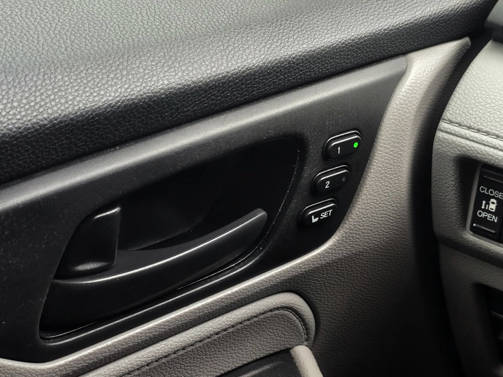 Used 2019 Honda Odyssey EX-L image 40