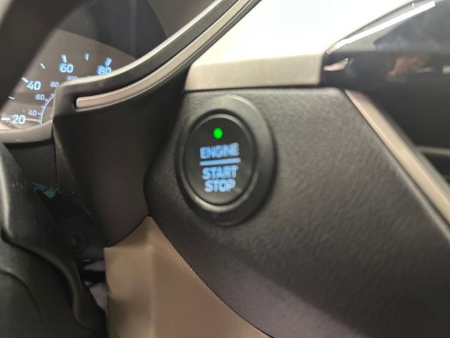 Used 2022 Ford Escape SE w/ Cold Weather Package image 16