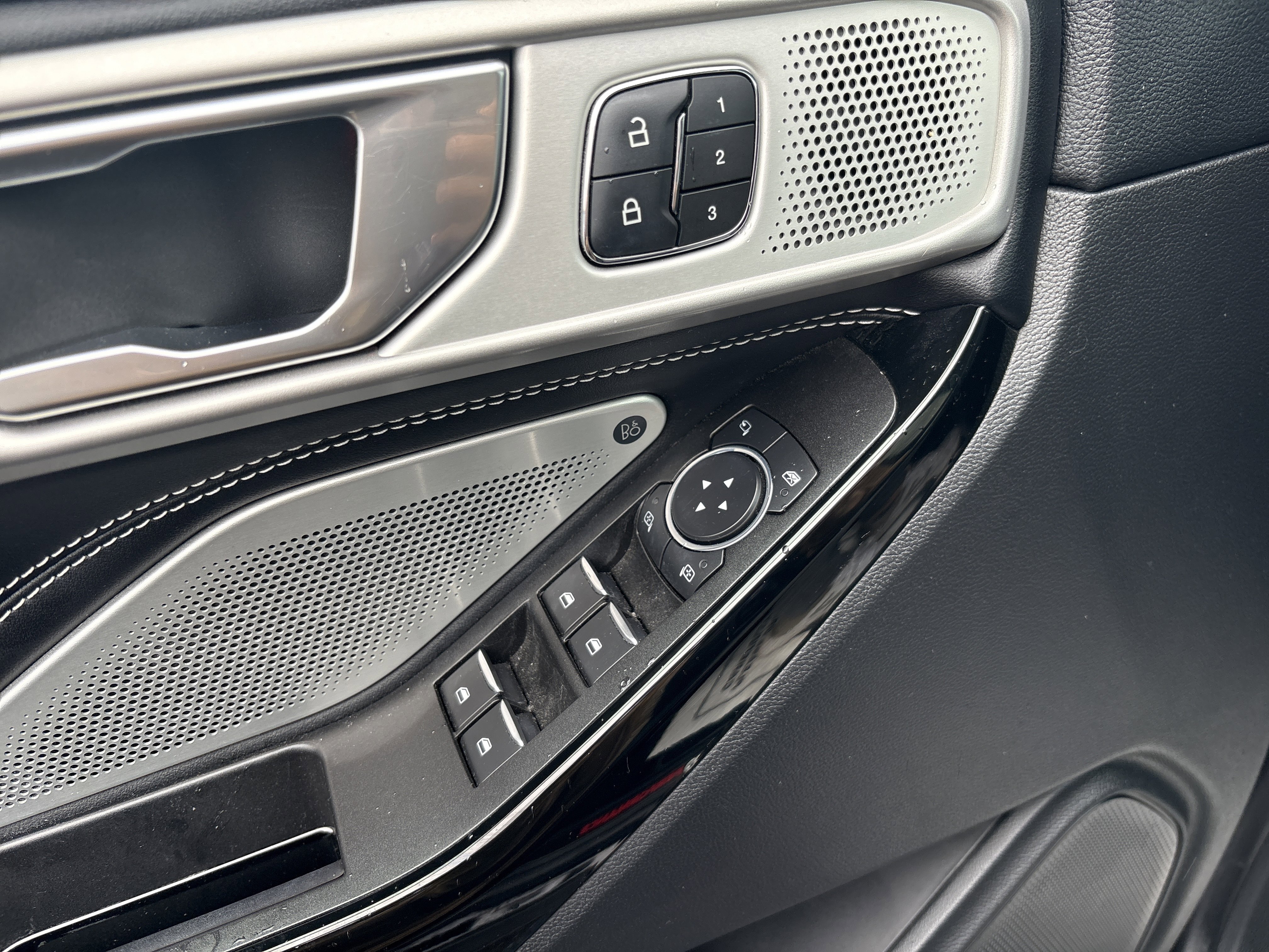 Used 2022 Ford Explorer ST w/ Equipment Group 401A image 35