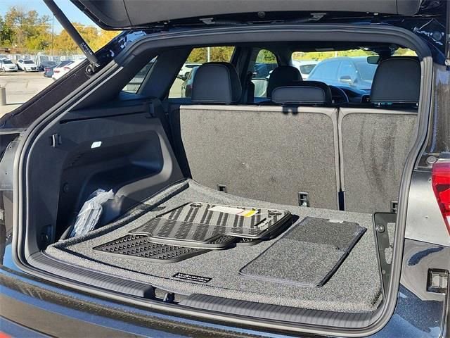 New 2026 Volkswagen Atlas Cross Sport SE image 6