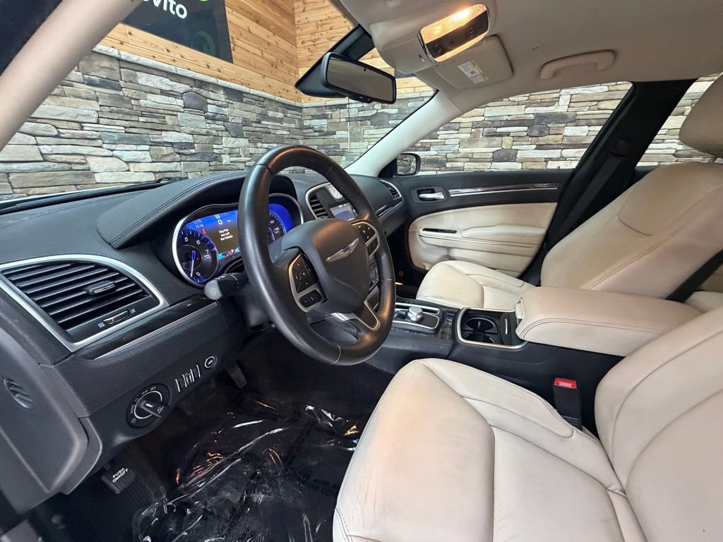 Used 2017 Chrysler 300 Limited w/ 300 Premium Group image 11