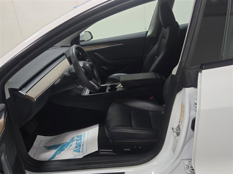 Used 2023 Tesla Model 3 Standard Range image 6