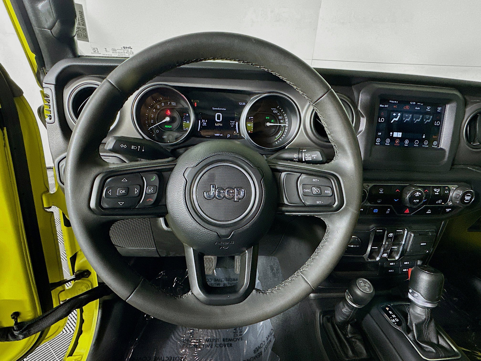 Used 2023 Jeep Wrangler Unlimited image 15