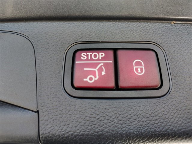 Used 2020 Mercedes-Benz GLC 300 GLC 300 image 35