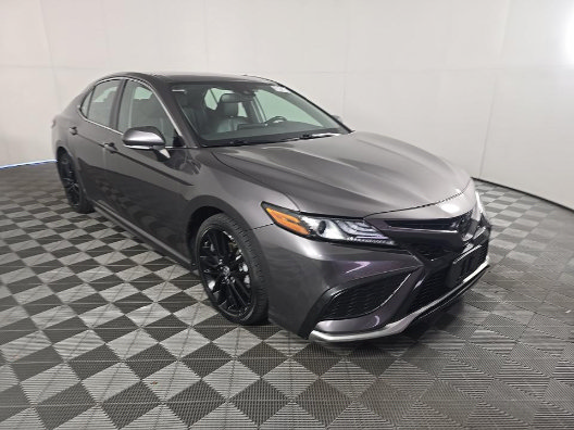 Used 2023 Toyota Camry XSE FWD image 5