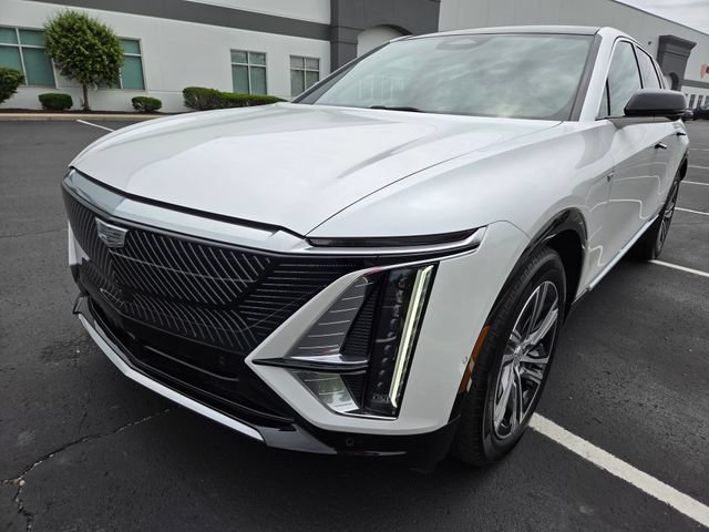 Used 2024 Cadillac Lyriq Luxury AWD/4WD image 15